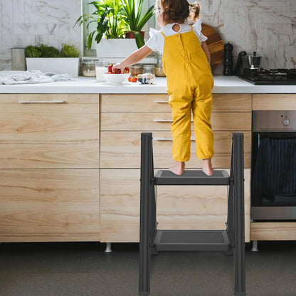 Escabeau pliant utilisé dans une cuisine – vue 5