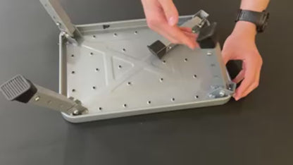 Marche pied extra-plat : dépliage