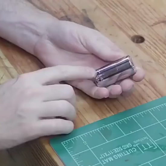 Démonstration de la douille universelle à broches